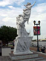 Italian Immgrant Statue